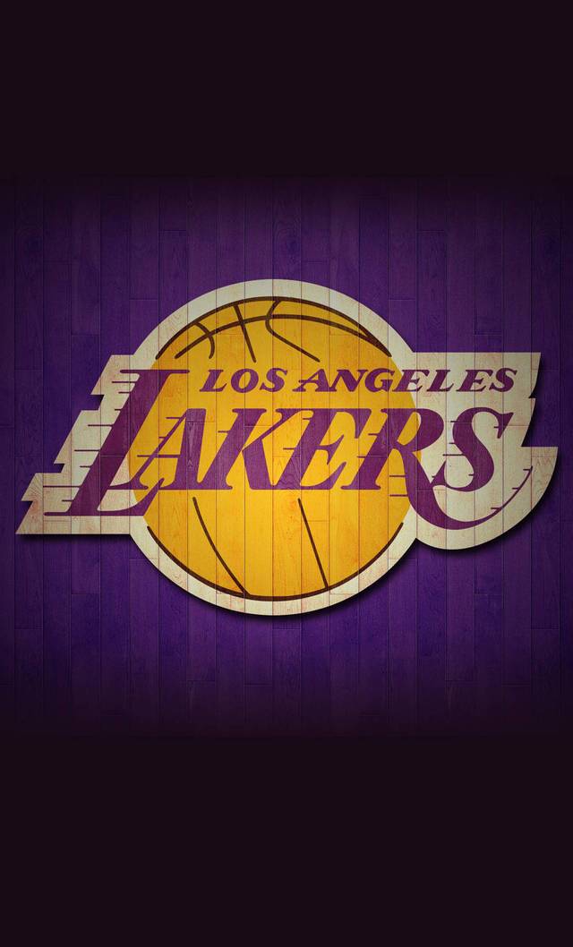 哈维·阿隆索的皇马困境：教练权威与球星共存的艺术（哈维·阿隆索在皇马的两难：平衡主帅威信与球星共处）